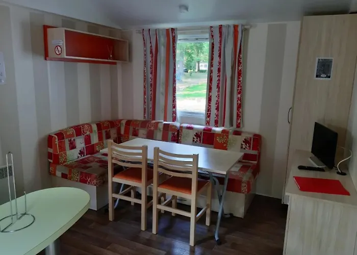 مكان تخييم 3 Etoiles - Ccbfaig Tibiran-Jaunac