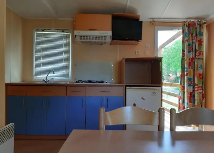 3 Etoiles - Ccbfaig مكان تخييم Tibiran-Jaunac