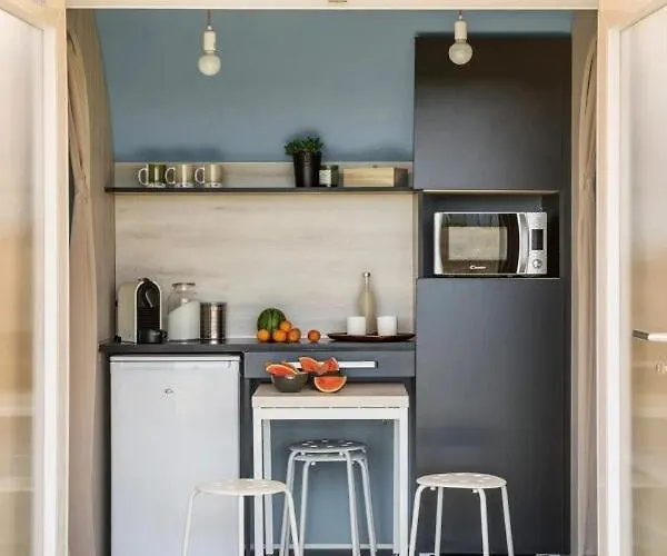 Zecamping 3 Animaux Acceptes Et Terrain De Tennis 캠프장 3*